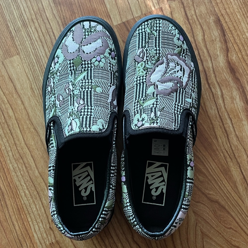 Vans Pink and Black Checkered Platform Slip-On Sneakers sz 6.5